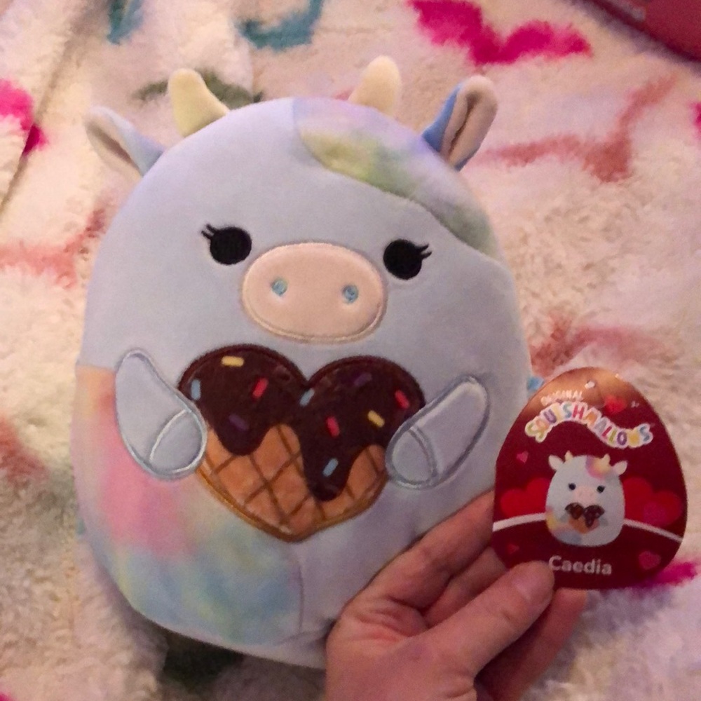Bnwt 8” vday Caedia 🐮 cow